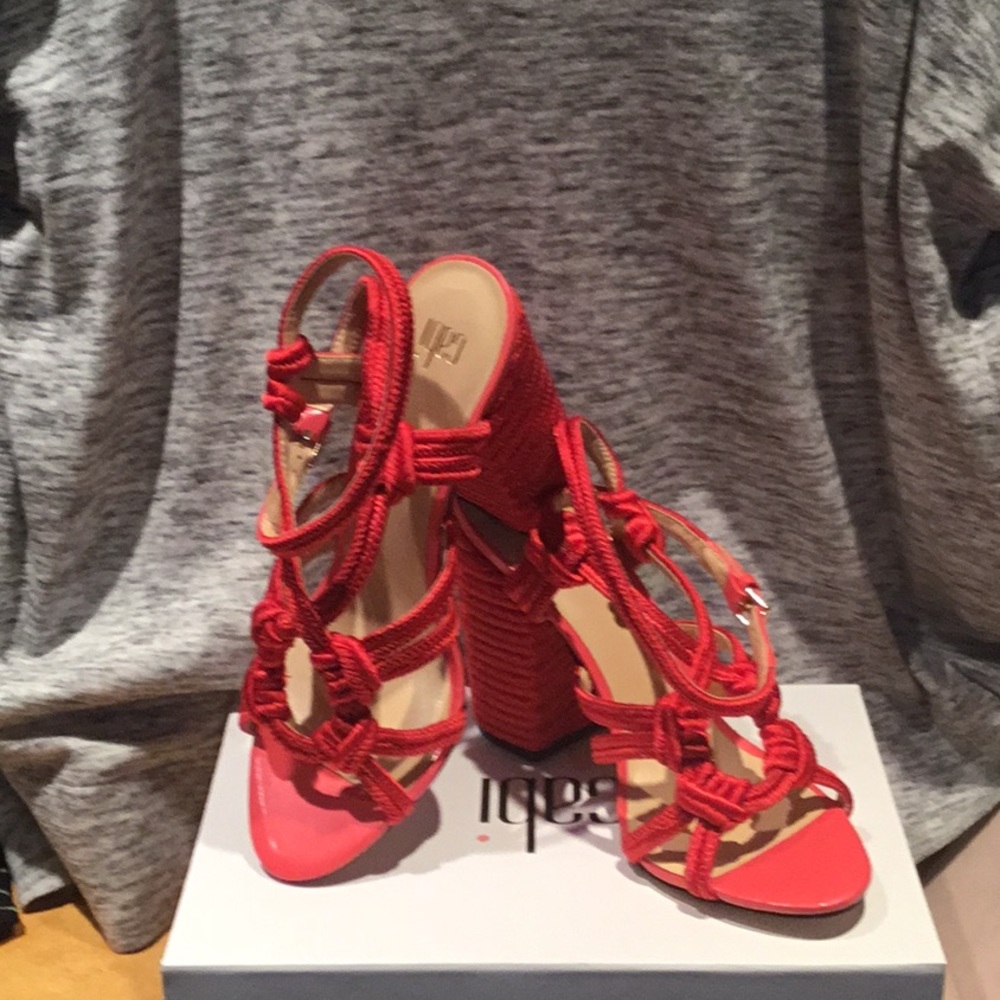 CAbi Tip Toe Sandal